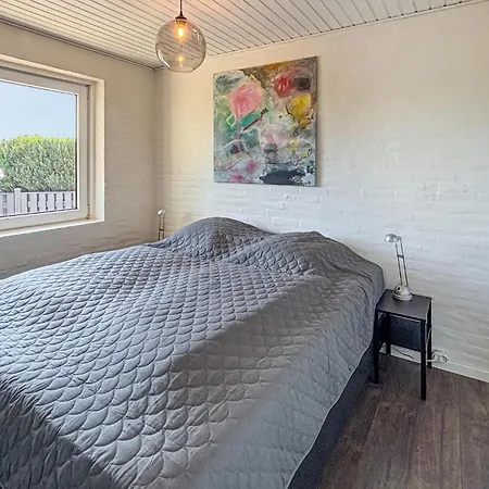 Beautiful In With House Sea View