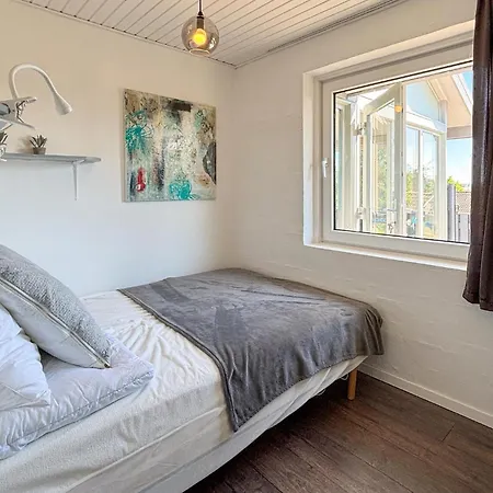 Beautiful In With House Sea View
